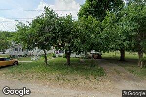 409 E Market St, Tampico, IL 61283