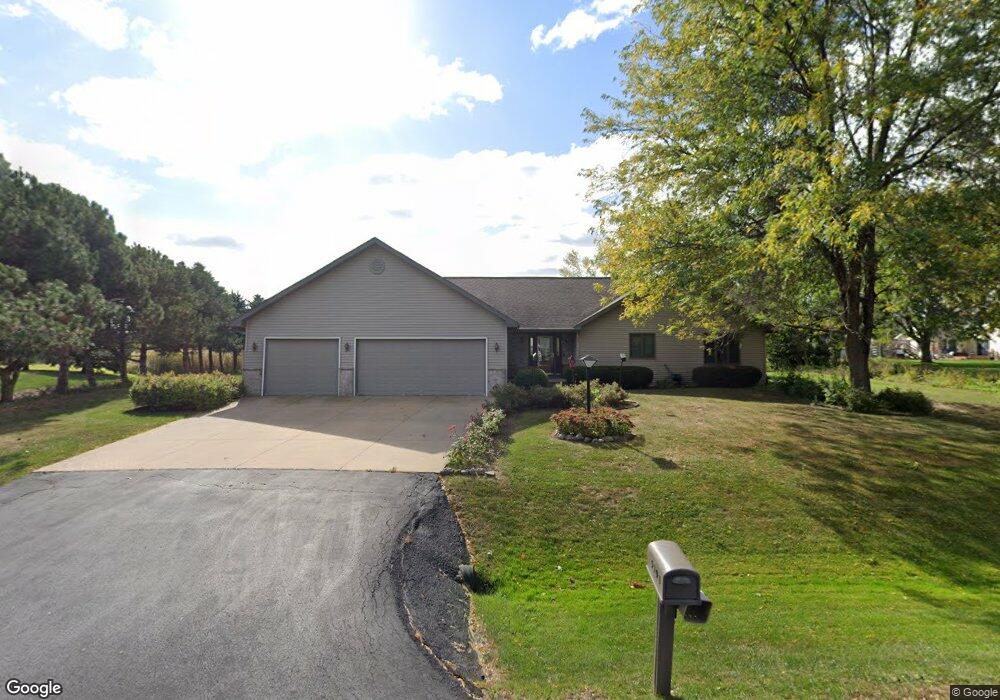 W5791 Hearthstone Dr, Appleton, WI 54915 - photo 1