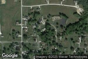 426 N Oak St, Williamsfield, IL 61489