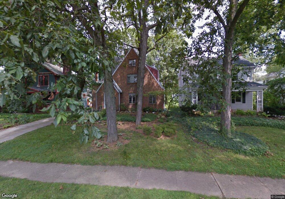 492 Brevoort Rd, Columbus, OH 43214 - photo 1