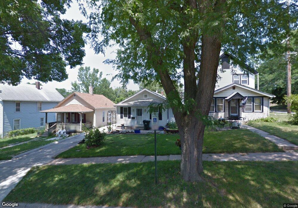 1032 11th Ave SE, Cedar Rapids, IA 52401 - photo 1