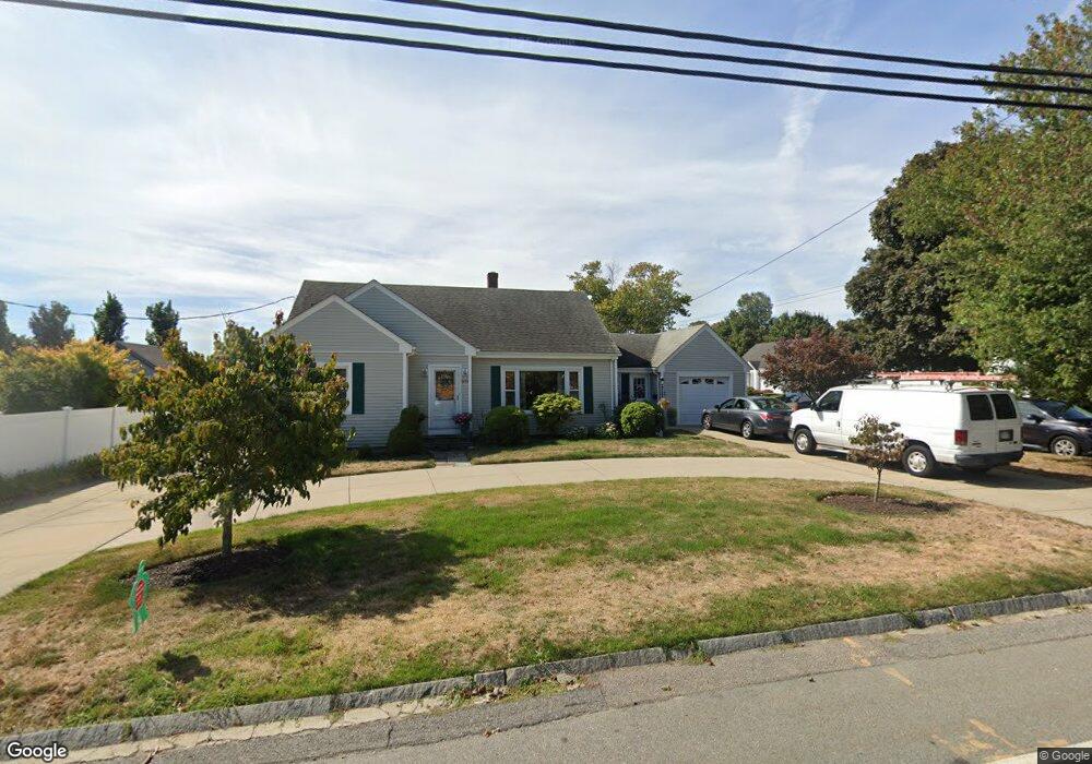 693 Read St, Somerset, MA 02726 - photo 1