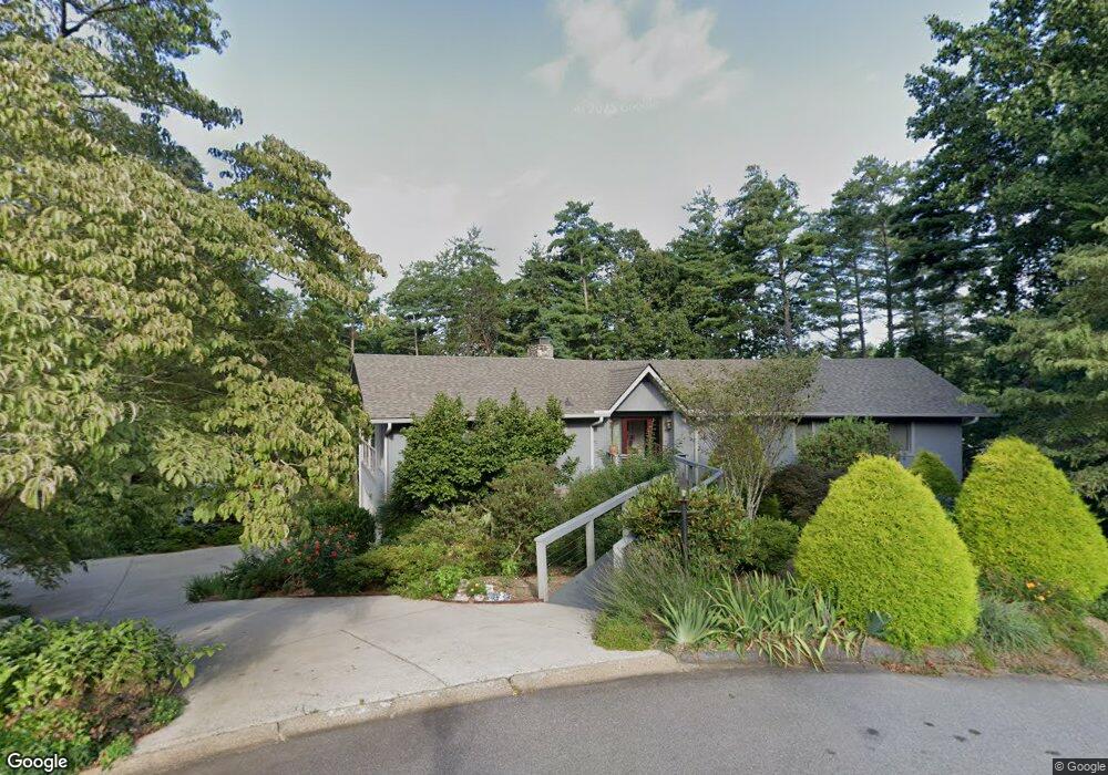 9 Gardenwood Ln, Asheville, NC 28803 - photo 1