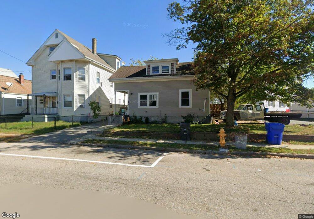 283 Mendon Ave, Pawtucket, RI 02861 - photo 1