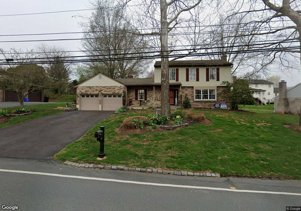 5423 E Lorane Rd, Reading, PA 19606 - photo 1