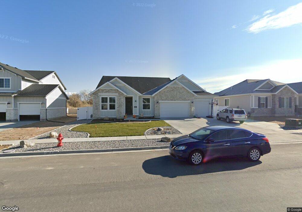 1122 N 2525 W, Clinton, UT 84015 - photo 1