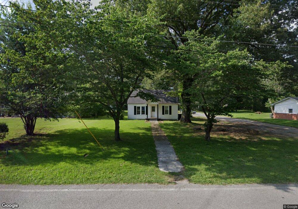 1205 Oak Dr, Manchester, TN 37355 - photo 1