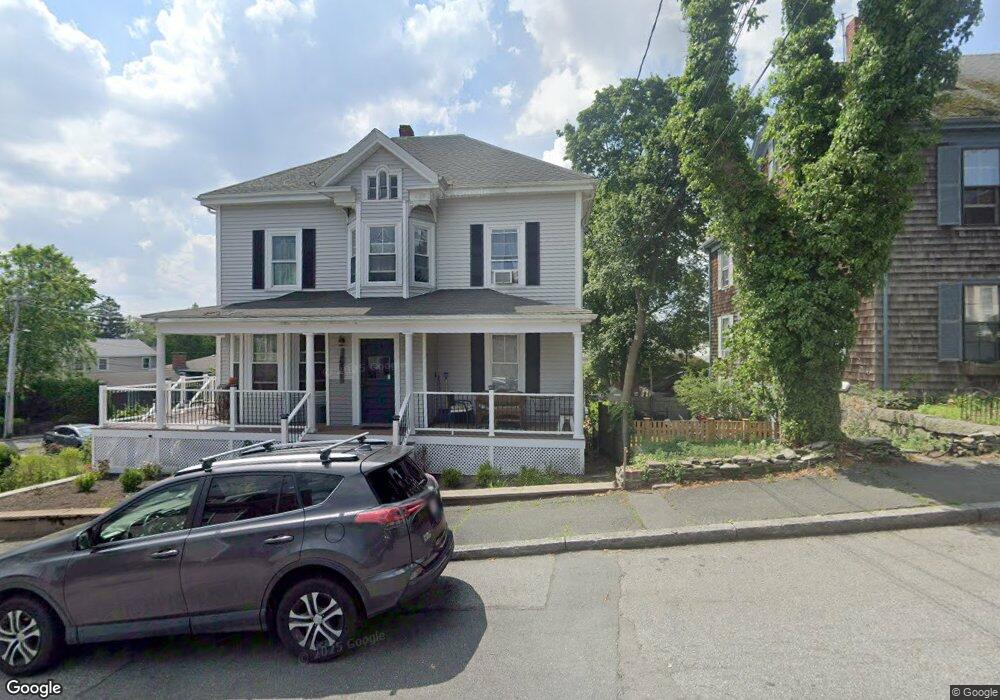 57 Gregory St unit 2nd floor, Marblehead, MA 01945 - photo 1