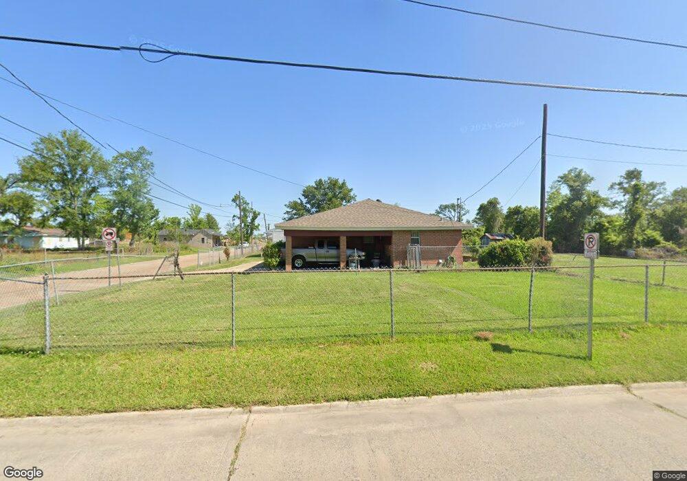 711 1/2 Jackson St, Lake Charles, LA 70601 - photo 1