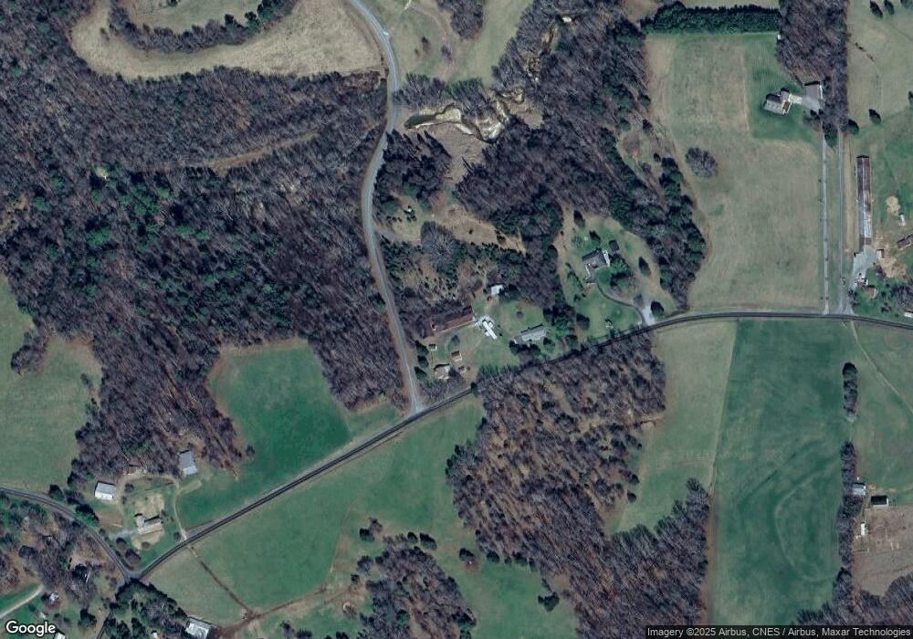 415 Pisgah Ridge Cir, Hiddenite, NC 28636 - photo 1