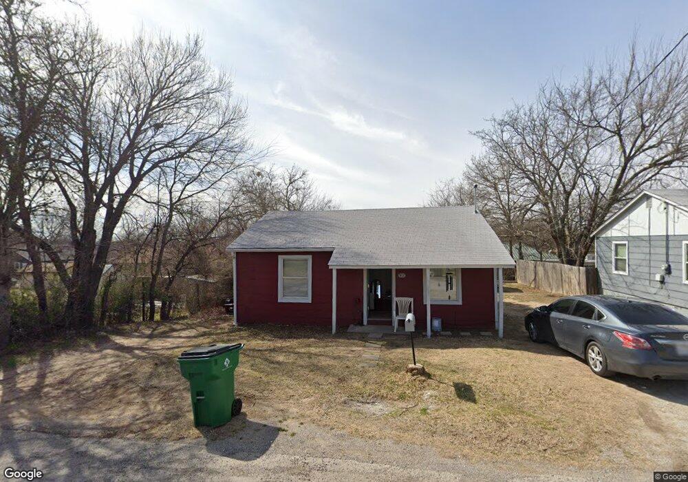 802 S Hill St, Decatur, TX 76234 - photo 1