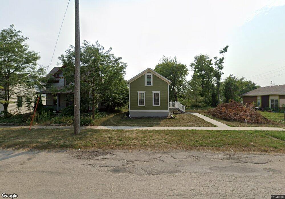 1011 6th St SE, Cedar Rapids, IA 52401 - photo 1
