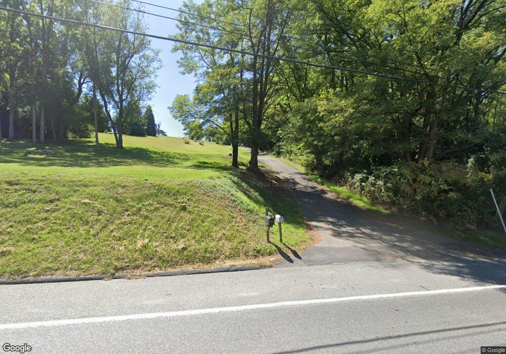 716 W Main St, Waynesboro, PA 17268 - photo 1