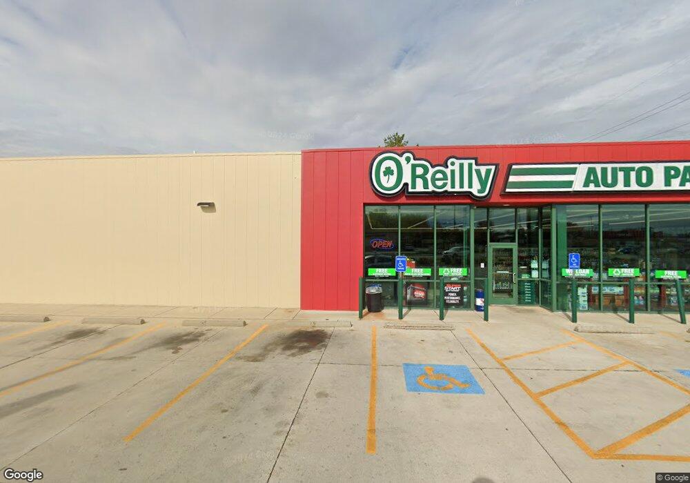 1102 Bellefontaine St, Wapakoneta, OH 45895 - photo 1