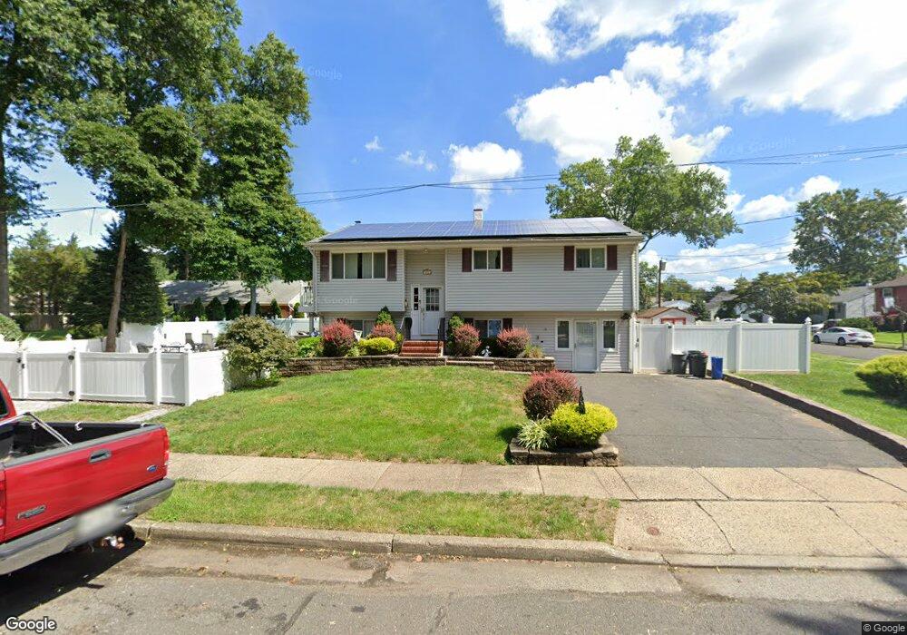 172 Misty Ln, Middlesex, NJ 08846 - photo 1