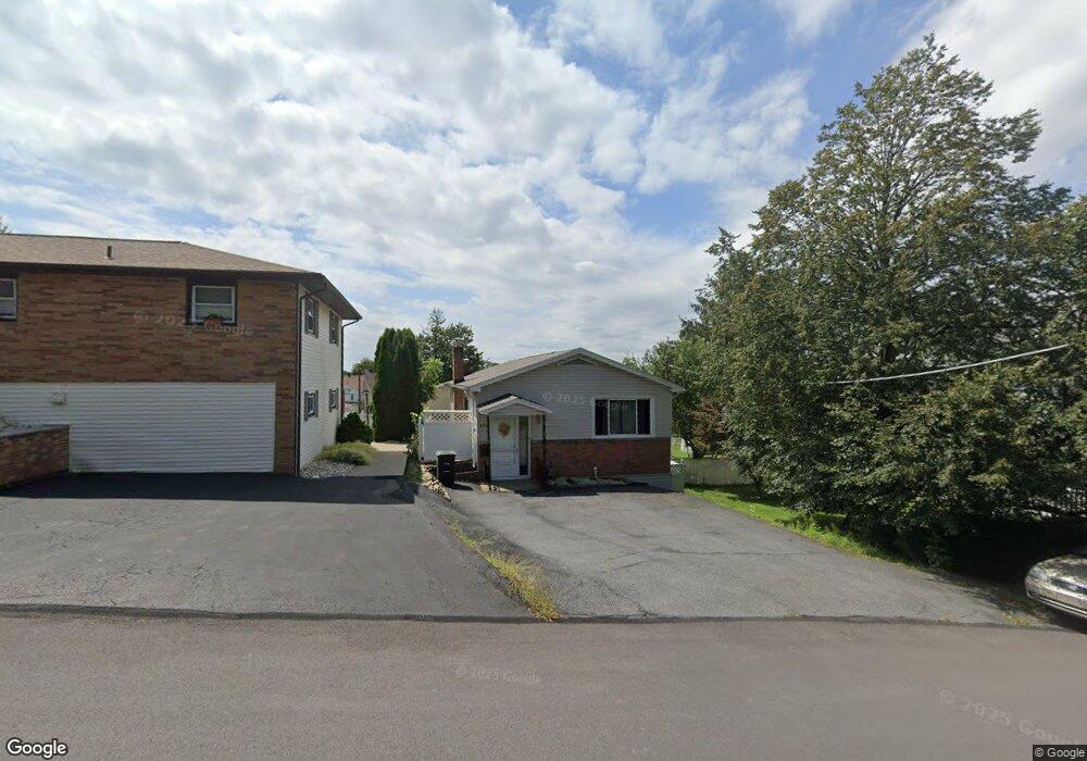 696 Roosevelt St, Hazleton, PA 18201 - photo 1