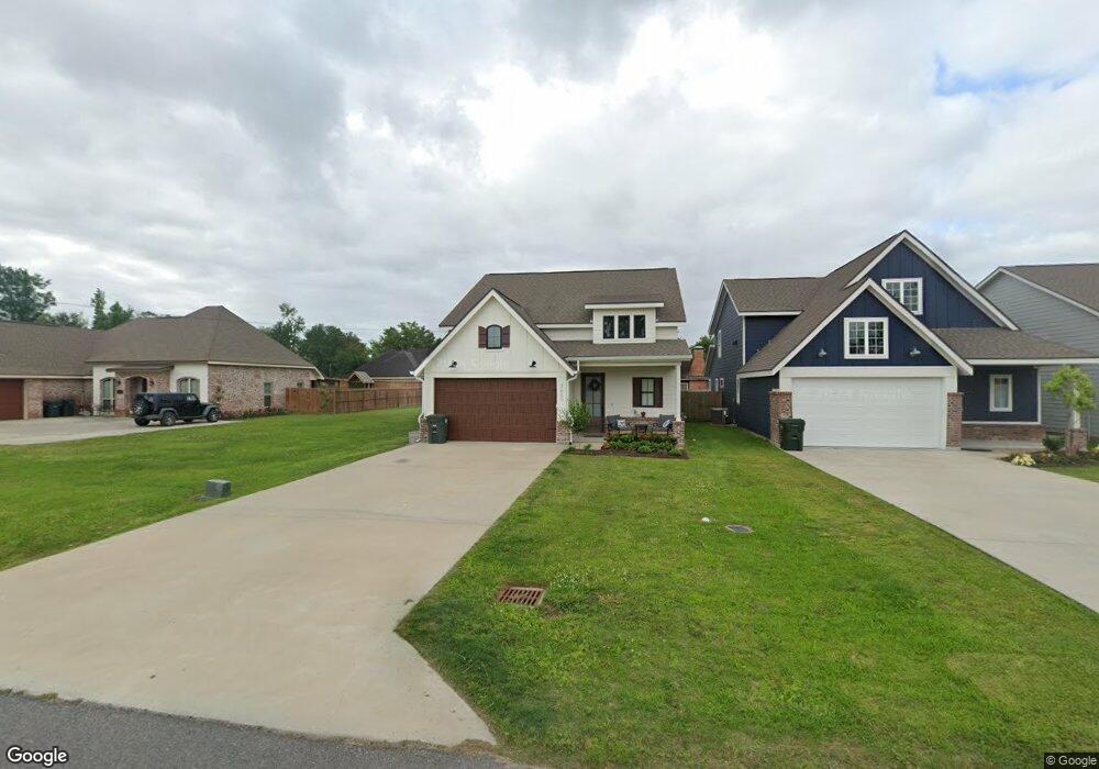 2631 Edgewood Ln, Lake Charles, LA 70605 - photo 1