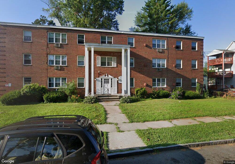 41 W Beacon St, West Hartford, CT 06119 - photo 1