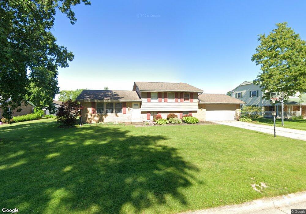 1545 Edgewood Dr, Bucyrus, OH 44820 - photo 1