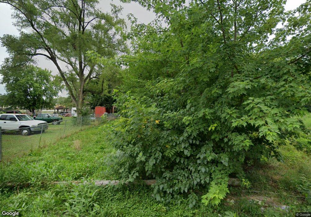 5235 N 18th St, Omaha, NE 68110 - photo 1