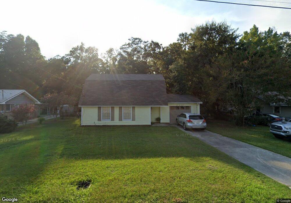 2119 Aberdeen Rd, Dothan, AL 36301 - photo 1