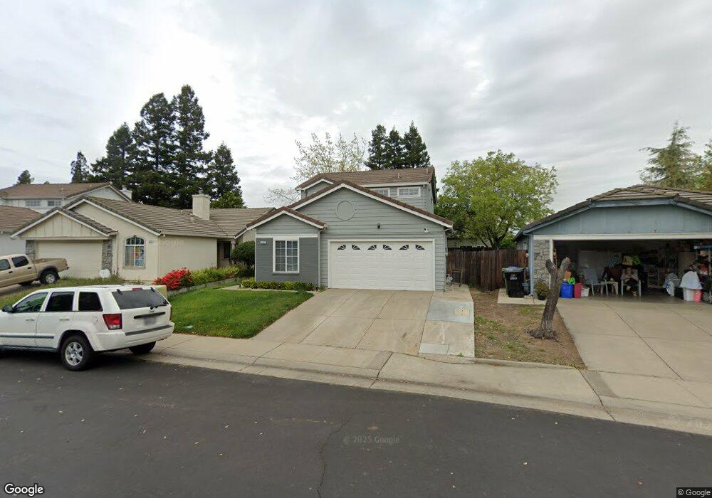 5209 Moon Run Way, Elk Grove, CA 95758 - photo 1