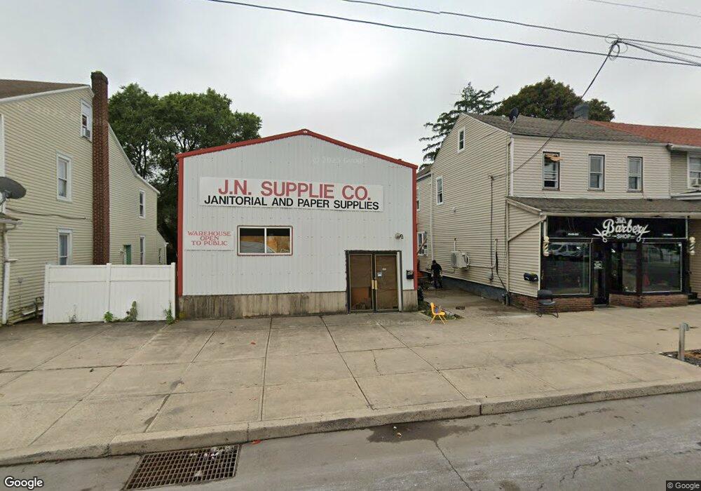 436 E Broad St, Hazleton, PA 18201 - photo 1