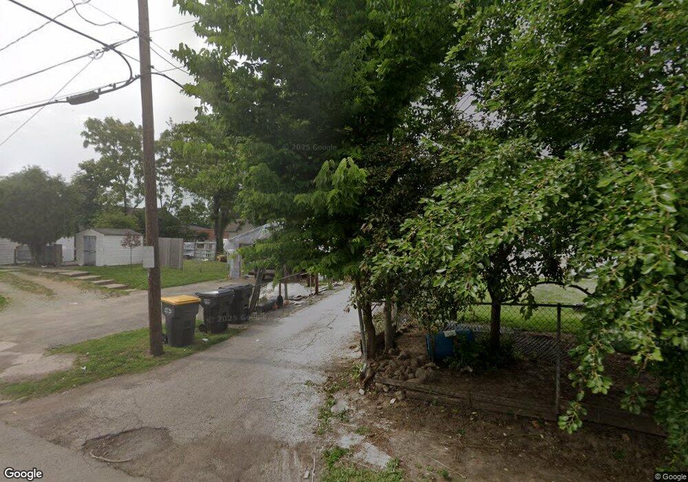 2020 Walnut St, Anderson, IN 46016 - photo 1