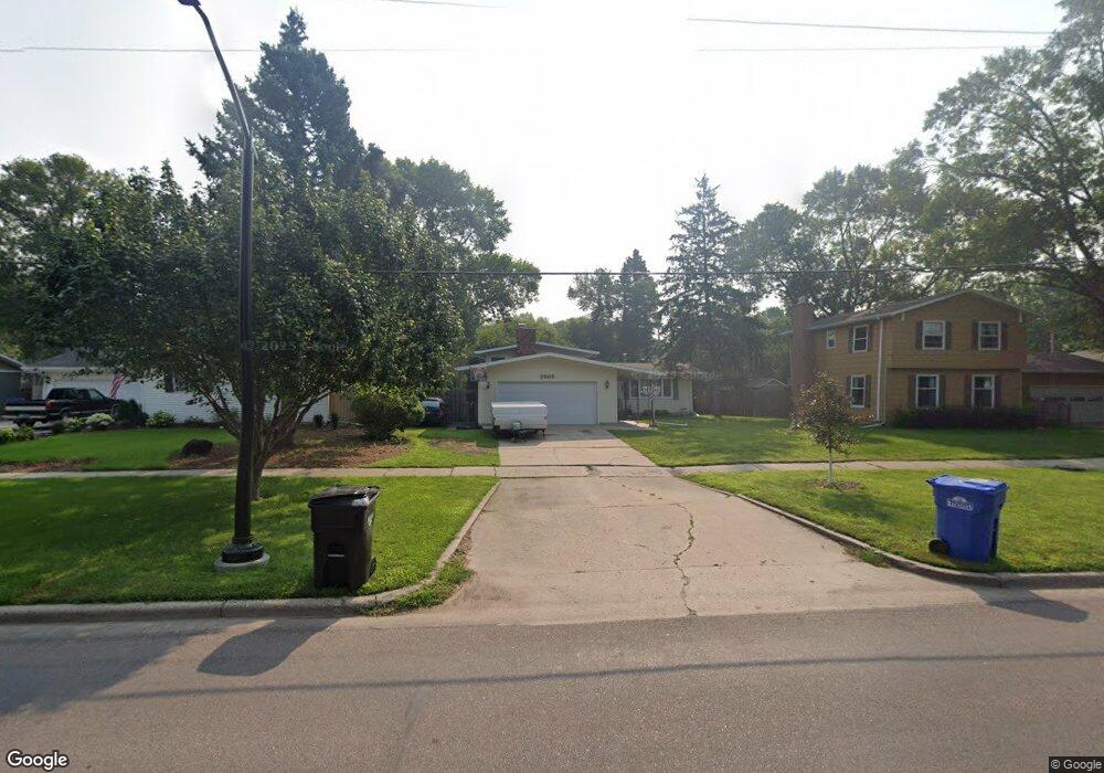 2505 Elm St N, Fargo, ND 58102 - photo 1