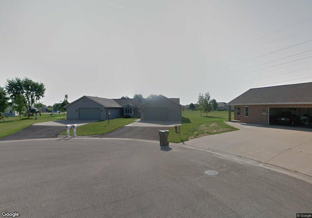 N9518 Jeff Ct, Appleton, WI 54915 - photo 1