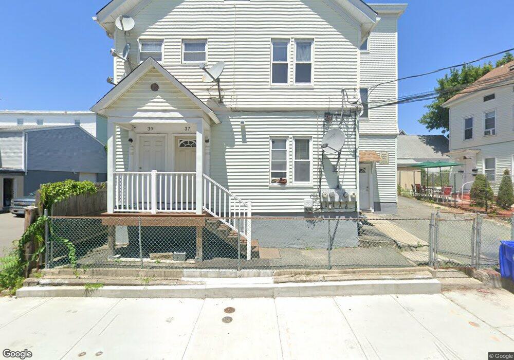 37 Watson St unit 2nd Floor, Central Falls, RI 02863 - photo 1