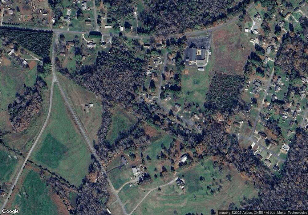 2110 Fernwood Dr, Shelby, NC 28152 - photo 1