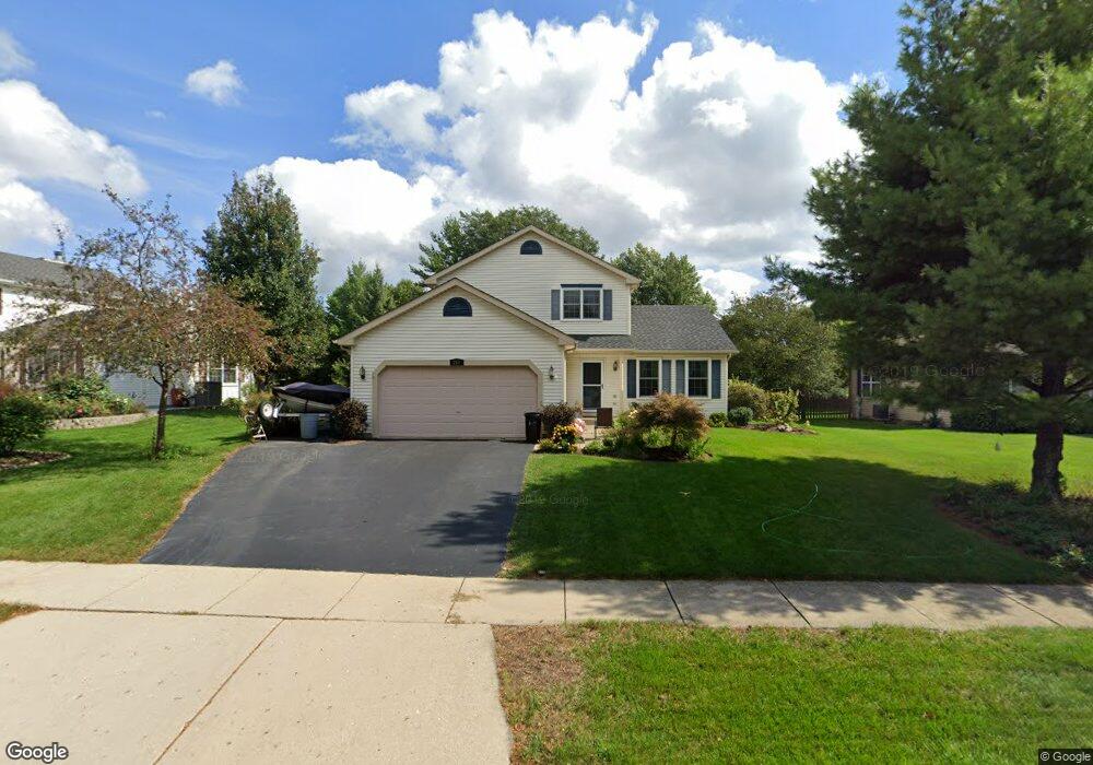 711 Glacier Pkwy, Algonquin, IL 60102 - photo 1