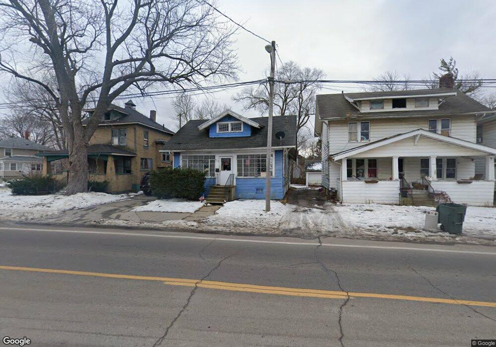 2107 Corunna Rd, Flint, MI 48503 - photo 1