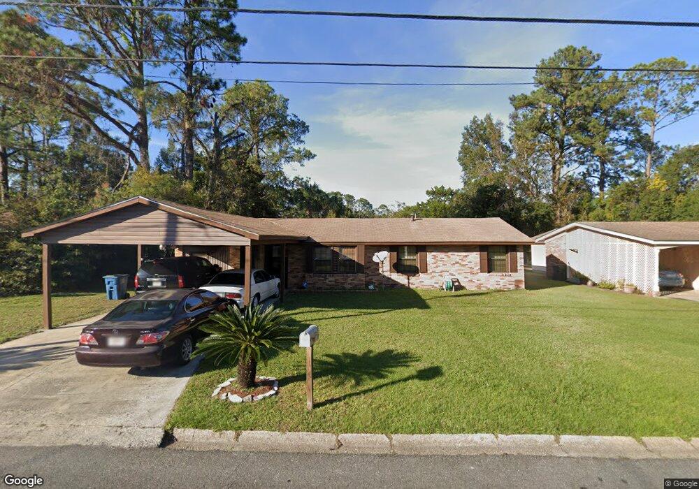 131 Wasp Dr, Brunswick, GA 31525 - photo 1