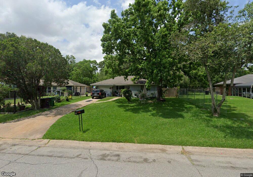 7449 Parker Rd, Houston, TX 77016 - photo 1