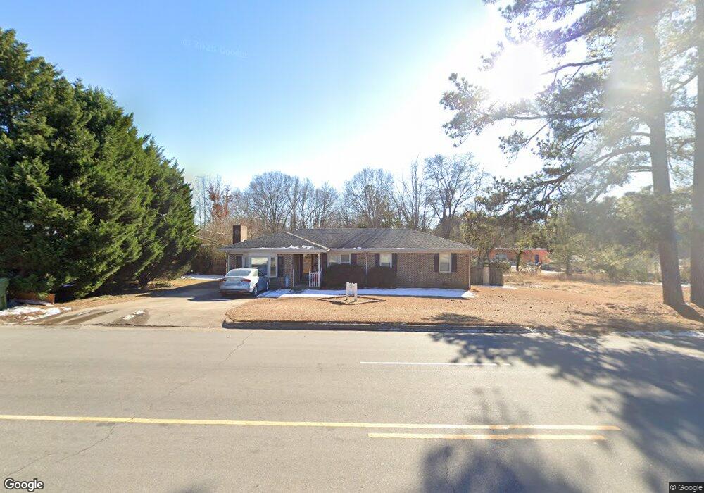 1307 W 10th St, Roanoke Rapids, NC 27870 - photo 1