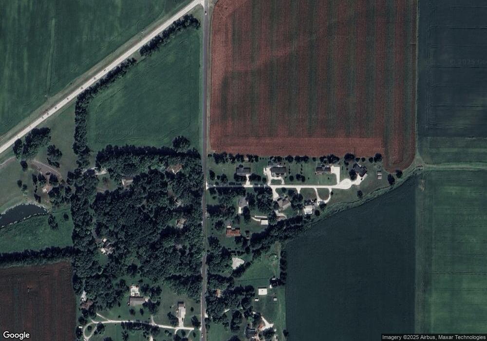 2 Pine Cone Dr, Jacksonville, IL 62650 - photo 1