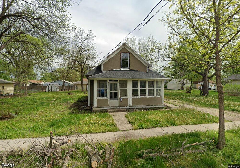 819 E 24th St, Des Moines, IA 50317 - photo 1