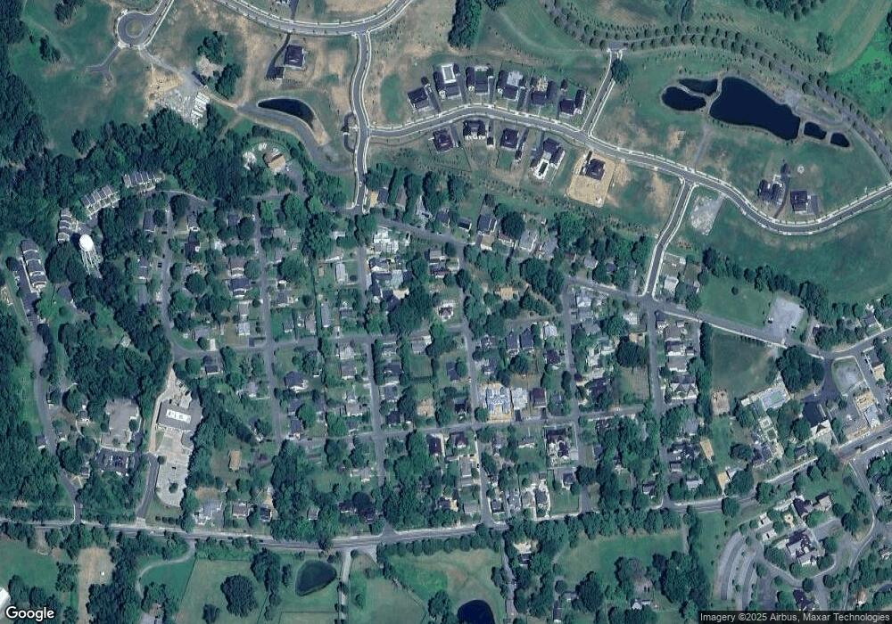 200 Locust St, Middleburg, VA 20117 - photo 1