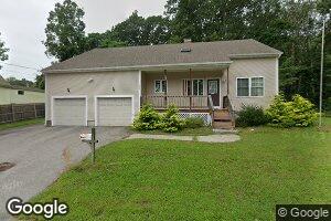 536 10th Ave, Woonsocket, RI 02895