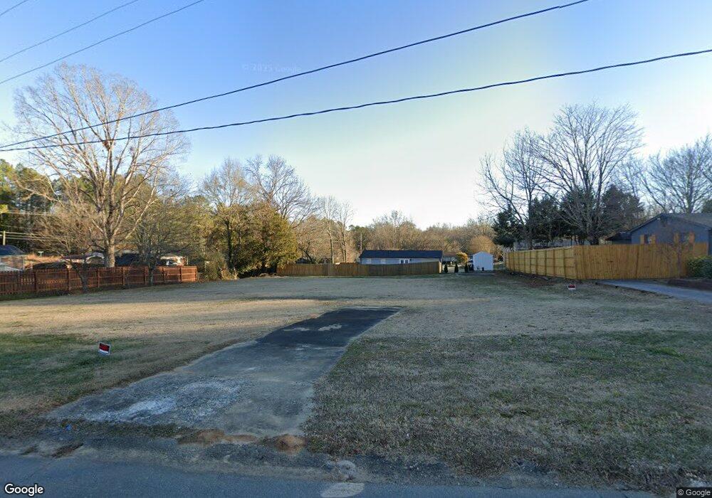2305 Maplewood Dr, Gastonia, NC 28052 - photo 1