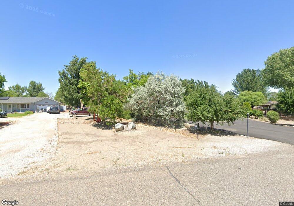 4590 Country River Dr, Fallon, NV 89406 - photo 1