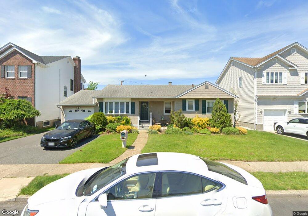 662 Plato St, Franklin Square, NY 11010 - photo 1