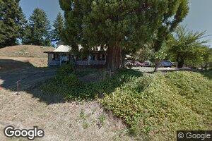 571 D St, Elkton, OR 97436