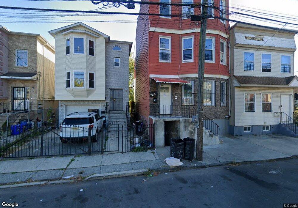 542 S 11th St unit 1, Newark, NJ 07103 - photo 1