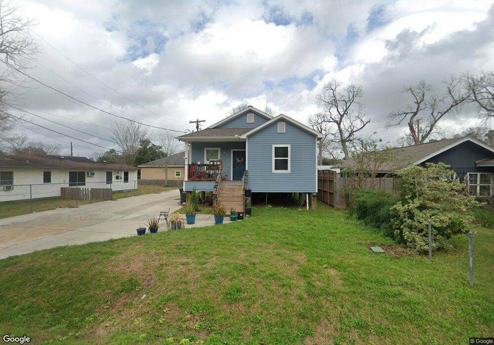405 E Park St, Alvin, TX 77511 - photo 1