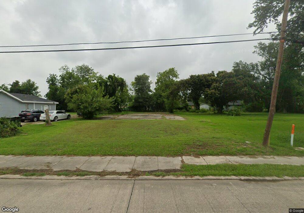 2417 Elaine St, Lake Charles, LA 70601 - photo 1