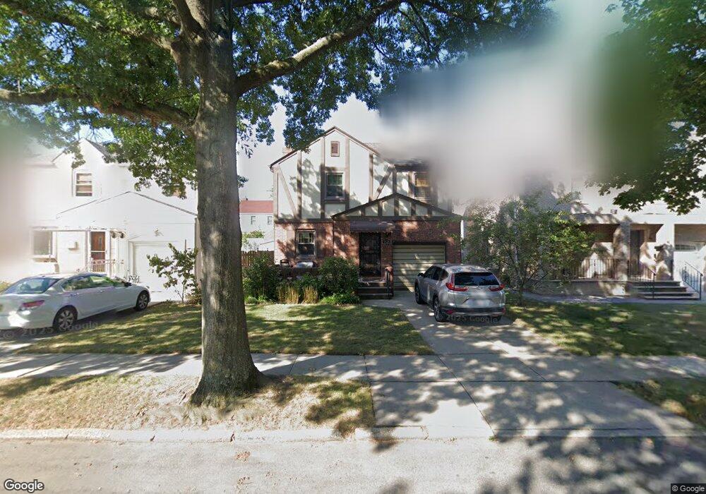 7320 195th St, Fresh Meadows, NY 11366 - photo 1