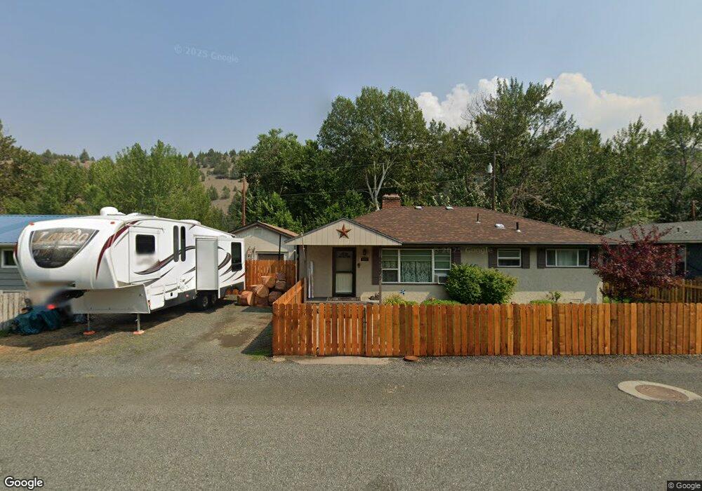302 N Humbolt St, Canyon City, OR 97820 - photo 1